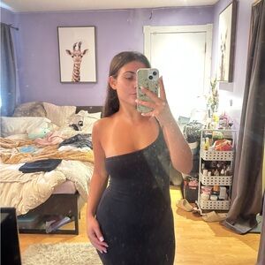 TNA Chic Black One-Shoulder Dress